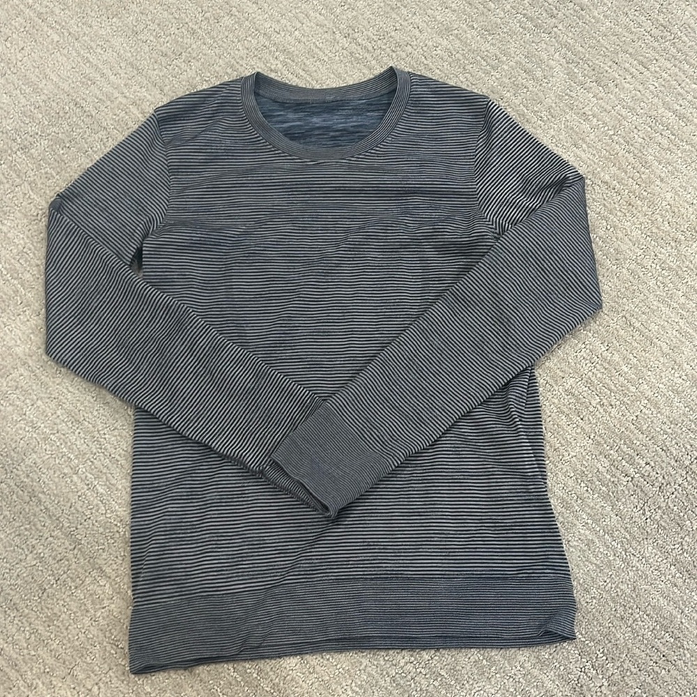 Lululemon black and gray striped long sleeve